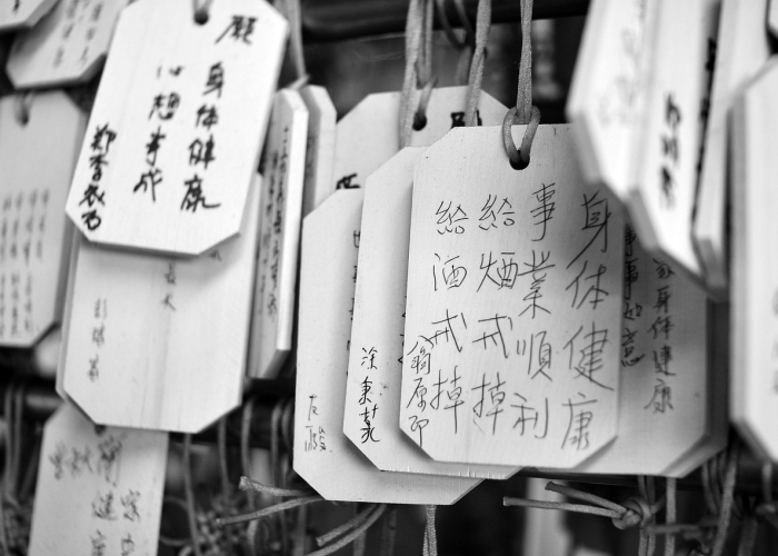 (乙醇是酒精吗可以擦脸上吗)，乙醇是不是洒精