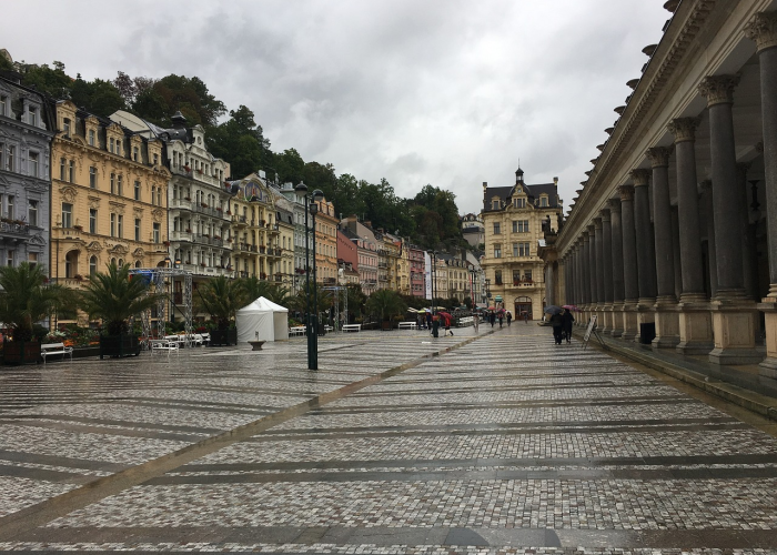 (纸牌游戏斗地主)，纸牌游戏斗地主规则