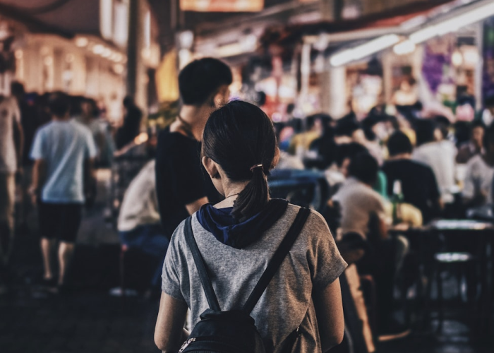 (中秋节灯笼手工制作教程)，中秋节灯笼手工制作教程视频