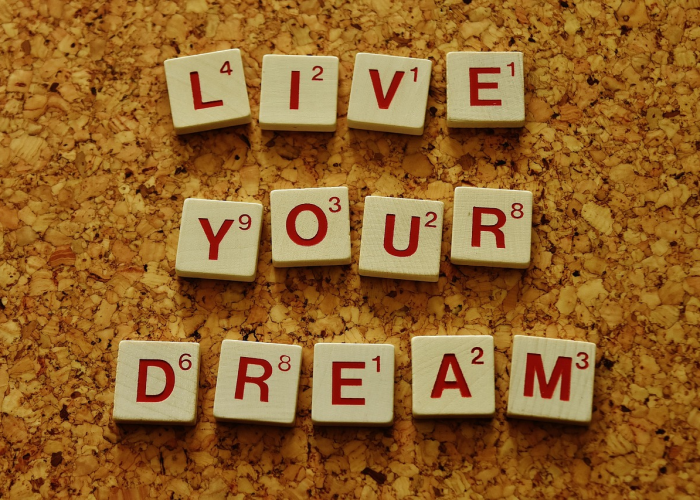 【清新脱俗有诗意的网名,干净有诗意的网名】